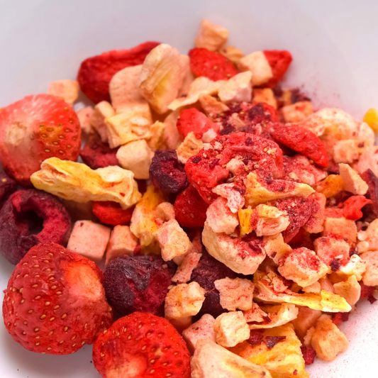 Dondurularak Kurutulmuş Meyvelerle Yapılabilecek 5 Pratik Tarif ve Atıştırmalık